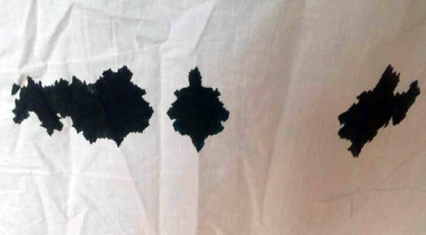 衣服染上炭黑墨渣怎么快速清洗